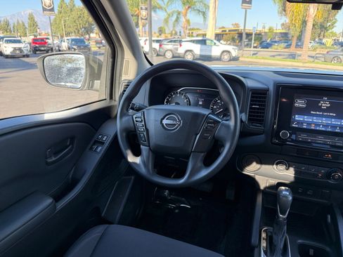 Used 2022 Nissan Frontier S image 18