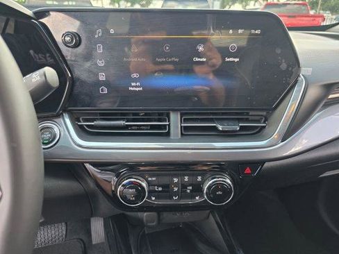 Certified 2025 Chevrolet Trax ACTIV w/ Sunroof Package FWD image 24
