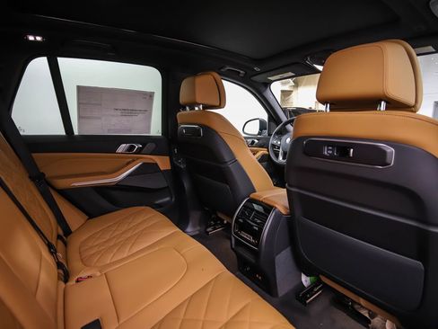 New 2026 BMW X5 xDrive50e image 26