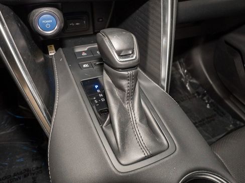 Used 2021 Toyota Venza XLE w/ Softex Package image 15