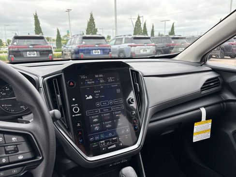 Used 2026 Subaru Crosstrek 2.0i Premium AWD/4WD image 3