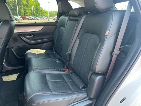 Used 2024 MAZDA CX-90 3.3 Turbo w/ Preferred Plus image 21