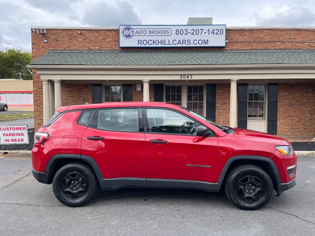 Used 2018 Jeep Compass Sport FWD image 3