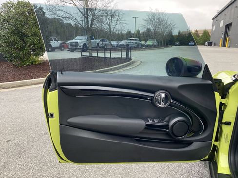 Certified 2024 MINI Cooper S image 23