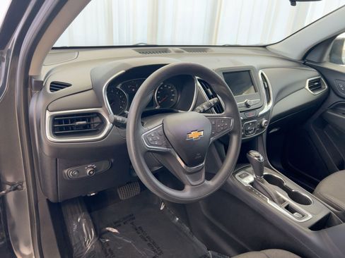 Used 2019 Chevrolet Equinox LT image 4