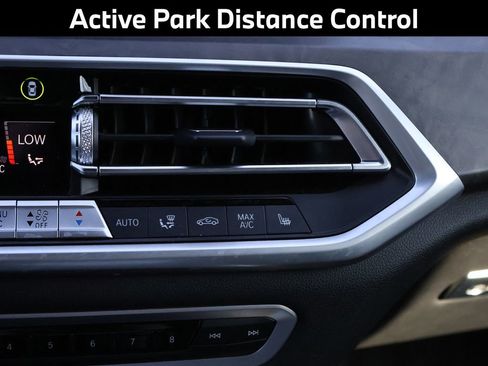 Used 2023 BMW X5 xDrive40i w/ M Sport Package image 32