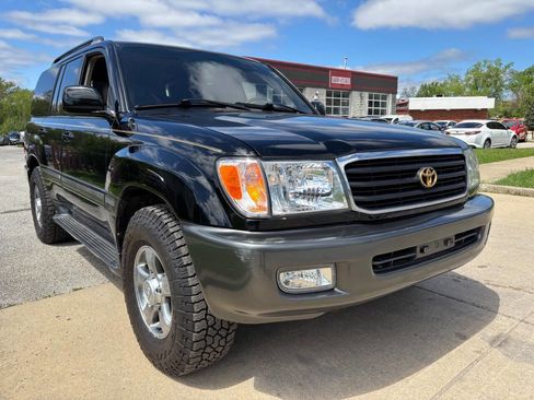 Used 2001 Toyota Land Cruiser AWD/4WD image 1