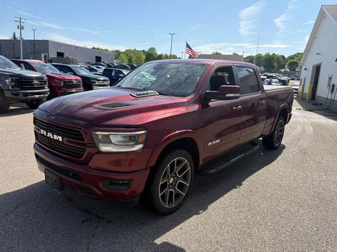 Used 2019 RAM 1500 Laramie AWD/4WD image 1