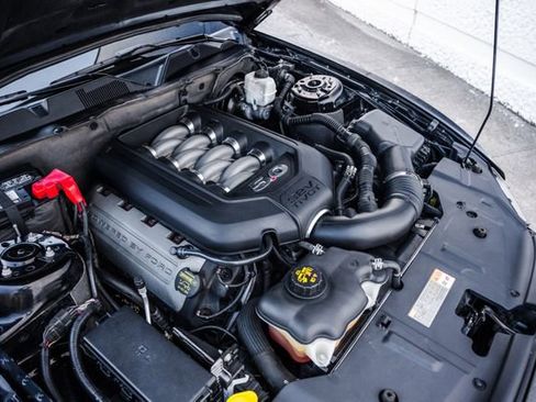 Used 2013 Ford Mustang GT Premium image 72