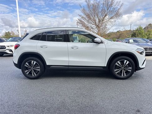New 2026 Mercedes-Benz GLA 250 GLA 250 image 2