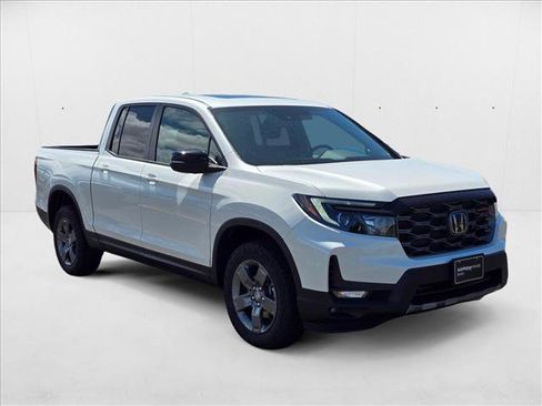 New 2025 Honda Ridgeline TrailSport image 3