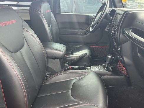 Used 2018 Jeep Wrangler Rubicon AWD/4WD image 24