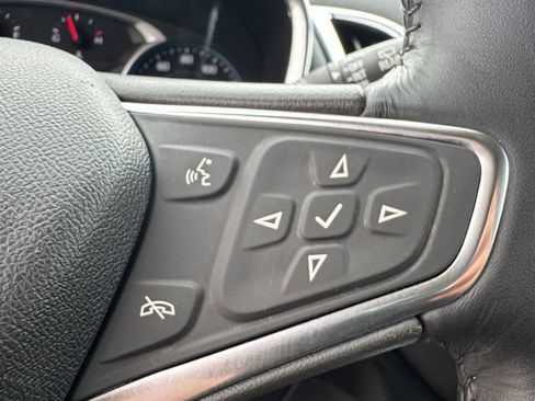 Used 2019 Chevrolet Equinox LT image 8