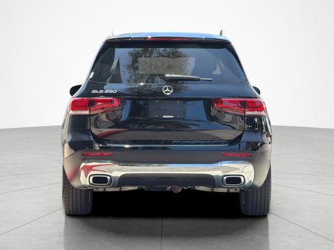 Used 2021 Mercedes-Benz GLB 250 image 4