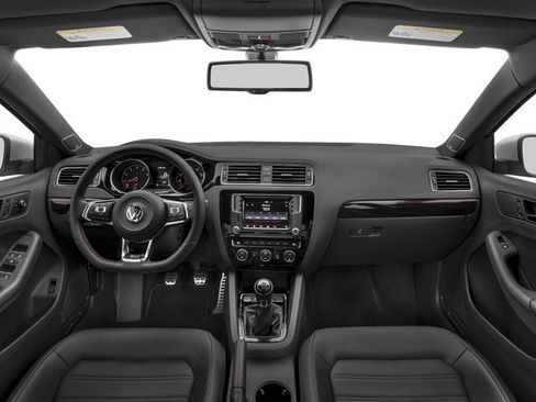 Used 2017 Volkswagen Jetta GLI FWD image 8