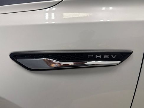 Used 2024 MAZDA CX-90 Plug-In Hybrid w/ Premium Pkg AWD/4WD image 7