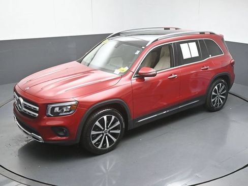 Used 2022 Mercedes-Benz GLB 250 image 43