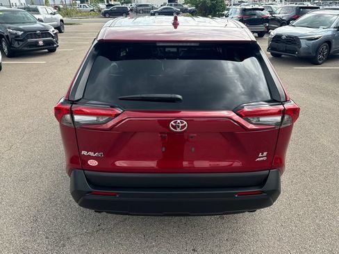 Used 2024 Toyota RAV4 LE AWD/4WD image 6