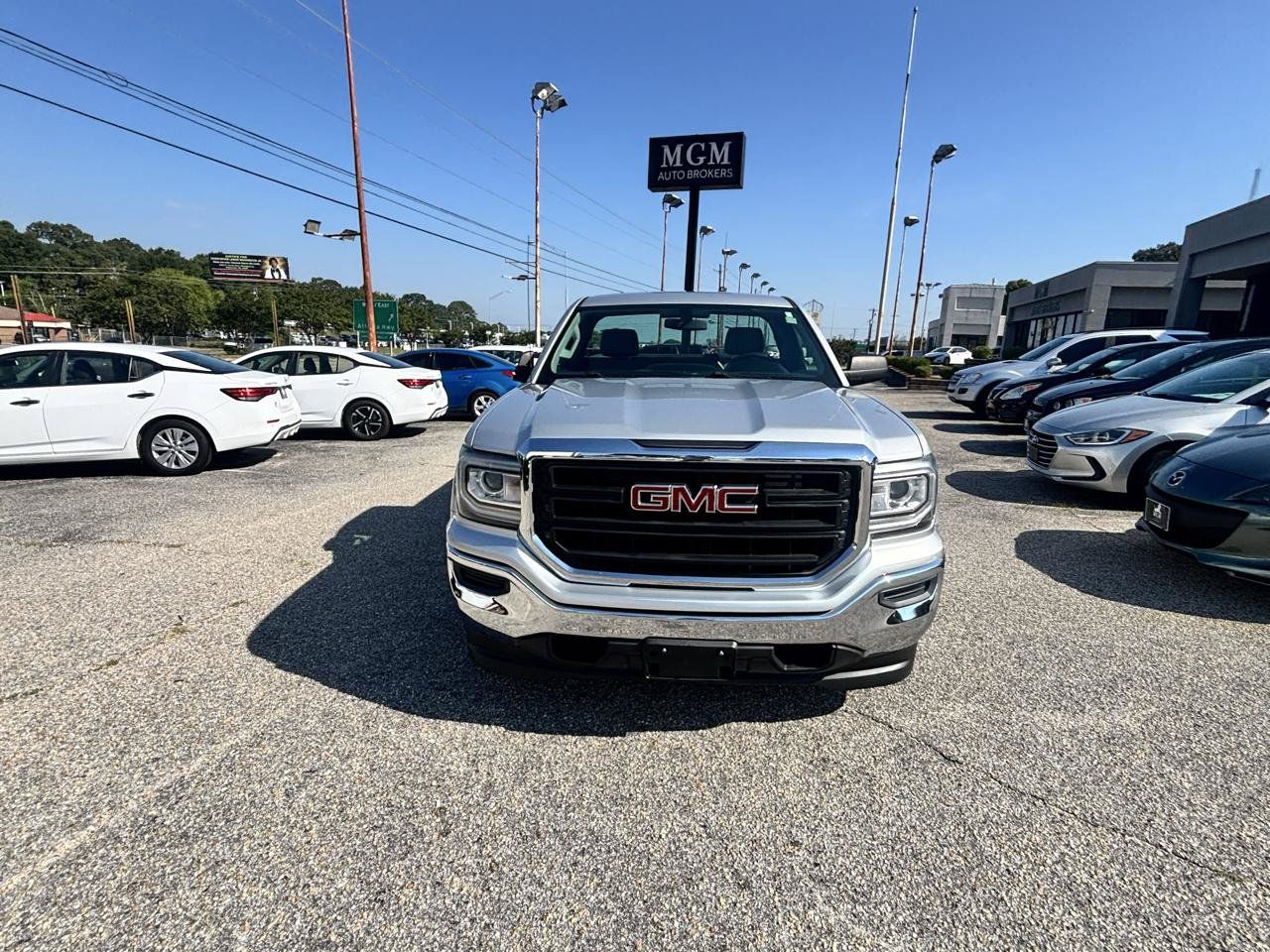 Used 2018 GMC Sierra 1500 2WD Regular Cab image 6