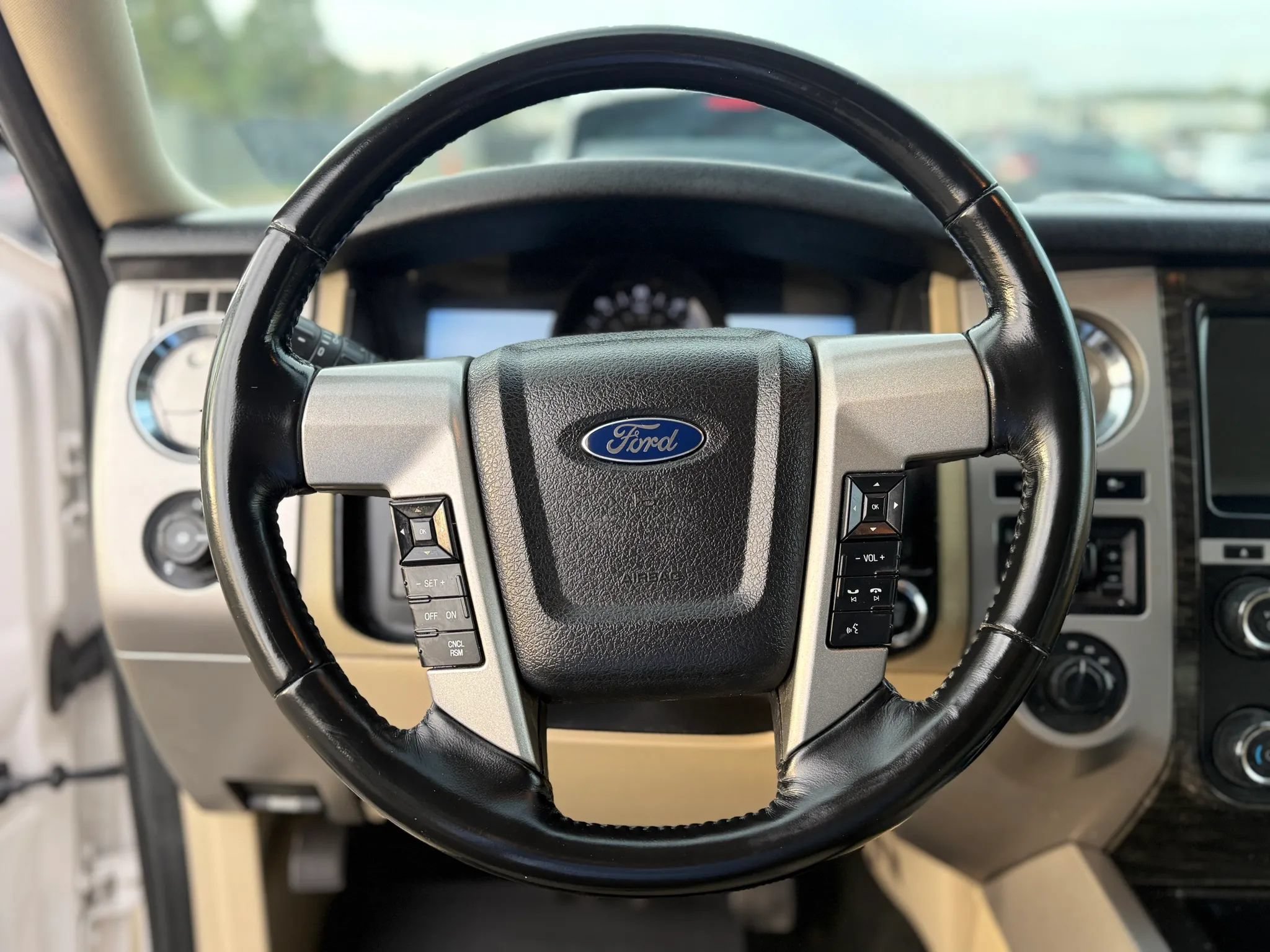 Used 2016 Ford Expedition EL Limited w/ Equipment Group 301A AWD/4WD image 26