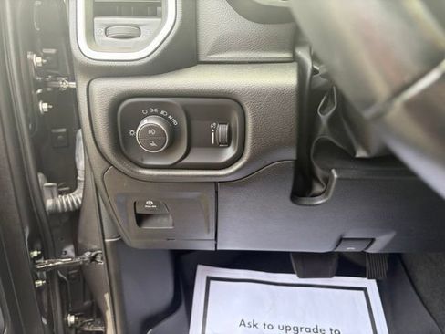 Used 2022 RAM 1500 Big Horn AWD/4WD image 6