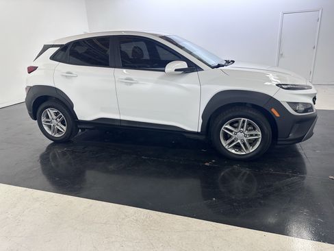 Used 2022 Hyundai Kona SE image 20