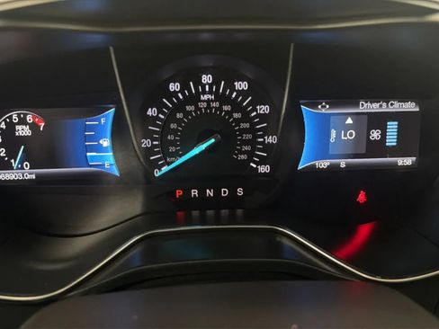 Used 2016 Ford Fusion SE FWD image 11