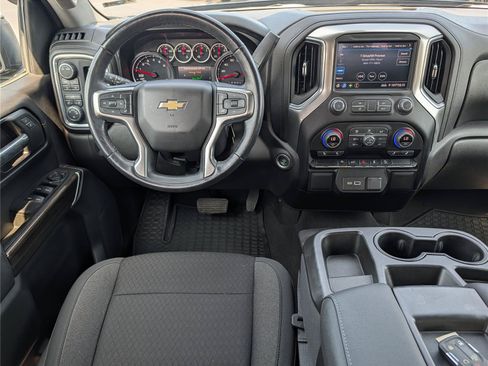 Used 2021 Chevrolet Silverado 1500 LT w/ Z71 Off-Road Package AWD/4WD image 30