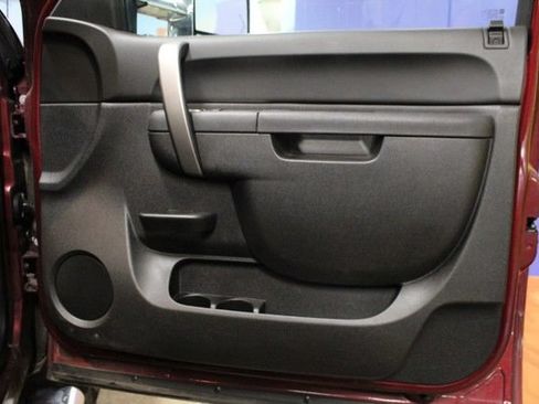Used 2014 GMC Sierra 3500 SLE w/ SLE Preferred Package AWD/4WD image 9