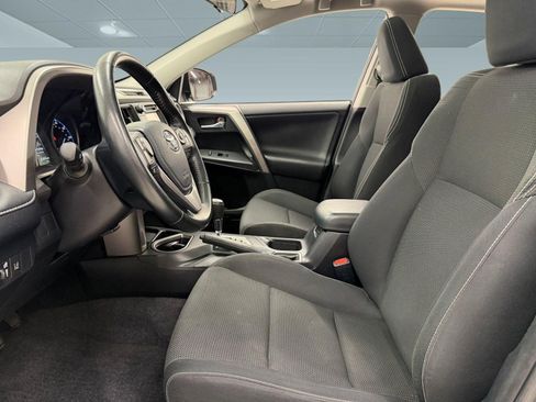 Used 2017 Toyota RAV4 XLE w/ Plus Extra Value Package FWD image 4