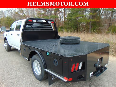 Used 2025 RAM 3500 Tradesman w/ Chrome Appearance Group image 7