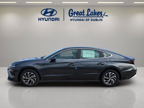 New 2026 Hyundai Sonata Blue FWD image 2