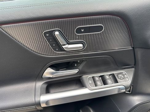 Certified 2023 Mercedes-Benz GLB 250 GLB 250 image 11