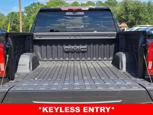 New 2026 GMC Sierra 1500 AT4X AWD/4WD image 9