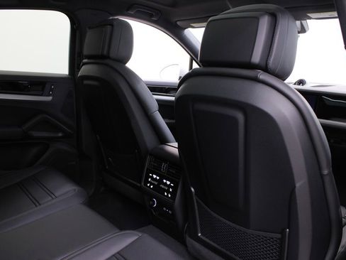 New 2026 Porsche Cayenne S image 26