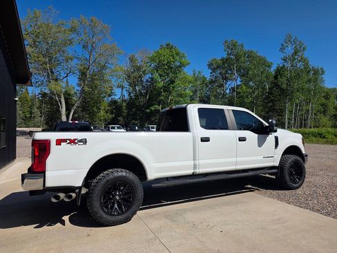 Used 2019 Ford F250 XL w/ Power Equipment Group AWD/4WD image 8