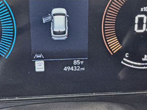Used 2025 Hyundai Kona SEL FWD image 19