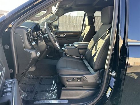 New 2026 GMC Sierra 2500 SLE w/ SLE Value Package; image 21