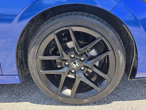 Used 2022 Honda Civic Sport image 9