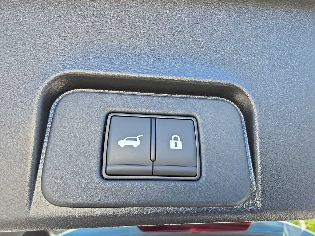 Used 2023 Nissan Rogue SV w/ SV Premium B Package AWD/4WD image 10