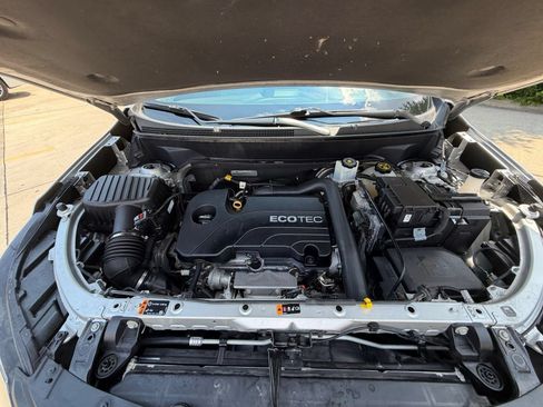 Used 2019 Chevrolet Equinox LT FWD image 36