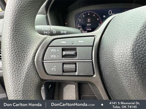 Used 2025 Honda Accord SE image 16