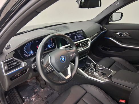 Used 2022 BMW 330e w/ Driving Assistance Package RWD image 2