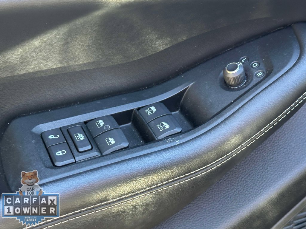 Used 2023 Jeep Grand Cherokee L Laredo w/ Luxury Tech Group I AWD/4WD image 18