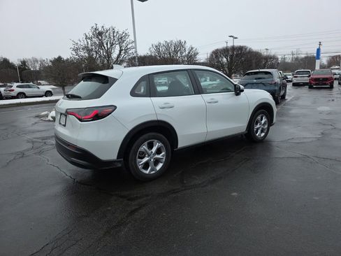 Certified 2023 Honda HR-V LX image 7