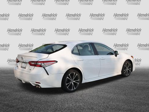 Used 2019 Toyota Camry SE w/ Audio Package FWD image 9