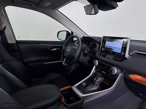 Used 2019 Toyota RAV4 Adventure image 34