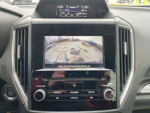 Used 2020 Subaru Forester Premium image 14