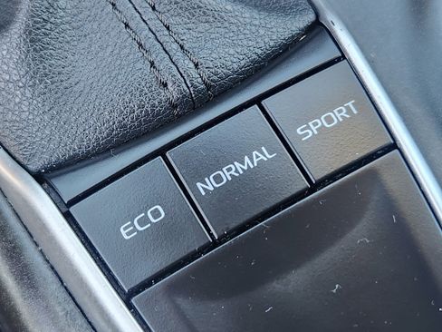 Used 2024 Toyota Camry LE image 16