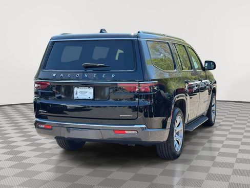 Used 2022 Jeep Wagoneer Series II AWD/4WD image 4